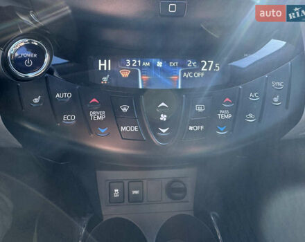 Белый Тойота RAV4 EV, объемом двигателя 0 л и пробегом 183 тыс. км за 12000 $, фото 18 на Automoto.ua