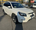 Белый Тойота RAV4 EV, объемом двигателя 0 л и пробегом 183 тыс. км за 12000 $, фото 2 на Automoto.ua