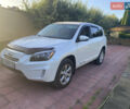 Білий Тойота RAV4 EV, об'ємом двигуна 0 л та пробігом 183 тис. км за 12850 $, фото 7 на Automoto.ua