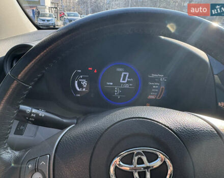 Белый Тойота RAV4 EV, объемом двигателя 0 л и пробегом 183 тыс. км за 12000 $, фото 15 на Automoto.ua