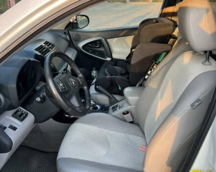 Тойота RAV4 EV 2014 в Владимирце на Automoto.ua Белый Тойота RAV4 EV, объемом двигателя 0 л и пробегом 180 тыс. км за 10000 $, фото 2 на Automoto.ua
