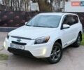 Белый Тойота RAV4 EV, объемом двигателя 0 л и пробегом 201 тыс. км за 11999 $, фото 1 на Automoto.ua