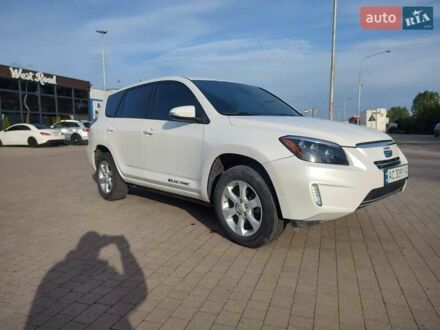 Белый Тойота RAV4 EV, объемом двигателя 0 л и пробегом 180 тыс. км за 11700 $, фото 1 на Automoto.ua