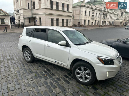 Тойота RAV4 EV 2012 в Черновцах на Automoto.ua Белый Тойота RAV4 EV, объемом двигателя 0 л и пробегом 160 тыс. км за 12500 $, фото 1 на Automoto.ua