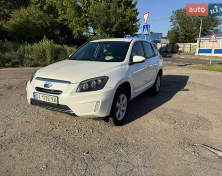 Білий Тойота RAV4 EV, об'ємом двигуна 0 л та пробігом 159 тис. км за 10900 $, фото 1 на Automoto.ua