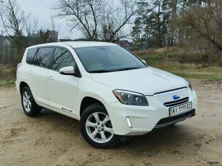 Белый Тойота RAV4 EV, объемом двигателя 0 л и пробегом 117 тыс. км за 9300 $, фото 1 на Automoto.ua