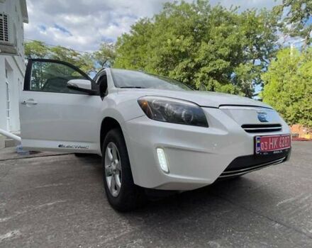 Белый Тойота RAV4 EV, объемом двигателя 0 л и пробегом 99 тыс. км за 11900 $, фото 1 на Automoto.ua