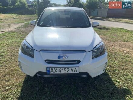 Белый Тойота RAV4 EV, объемом двигателя 0 л и пробегом 196 тыс. км за 8950 $, фото 1 на Automoto.ua