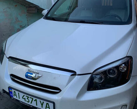 Білий Тойота RAV4 EV, об'ємом двигуна 0 л та пробігом 175 тис. км за 10900 $, фото 1 на Automoto.ua