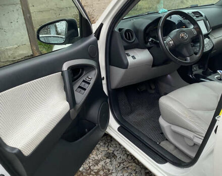 Тойота RAV4 EV, объемом двигателя 0 л и пробегом 148 тыс. км за 11000 $, фото 2 на Automoto.ua