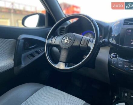 Сірий Тойота RAV4 EV, об'ємом двигуна 0 л та пробігом 210 тис. км за 10490 $, фото 43 на Automoto.ua