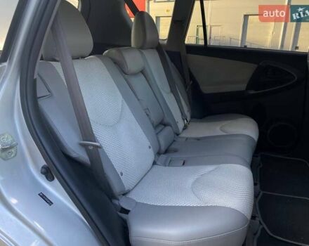 Сірий Тойота RAV4 EV, об'ємом двигуна 0 л та пробігом 210 тис. км за 10490 $, фото 23 на Automoto.ua