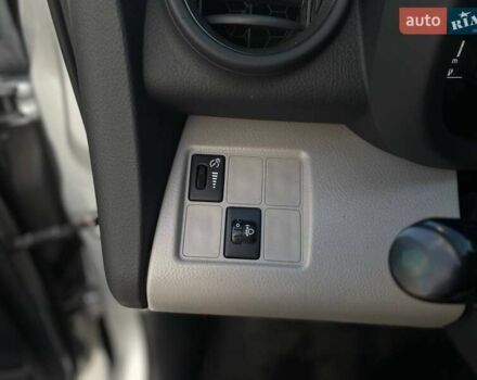 Сірий Тойота RAV4 EV, об'ємом двигуна 0 л та пробігом 210 тис. км за 10490 $, фото 26 на Automoto.ua