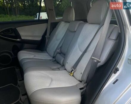 Сірий Тойота RAV4 EV, об'ємом двигуна 0 л та пробігом 210 тис. км за 10490 $, фото 27 на Automoto.ua