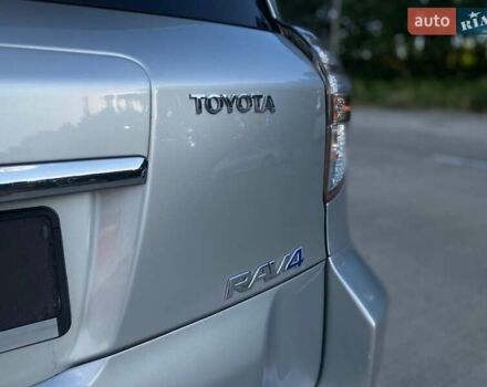 Сірий Тойота RAV4 EV, об'ємом двигуна 0 л та пробігом 210 тис. км за 10490 $, фото 12 на Automoto.ua