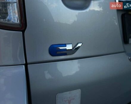 Сірий Тойота RAV4 EV, об'ємом двигуна 0 л та пробігом 210 тис. км за 10490 $, фото 11 на Automoto.ua