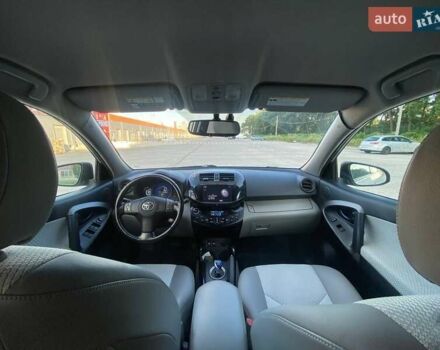 Сірий Тойота RAV4 EV, об'ємом двигуна 0 л та пробігом 210 тис. км за 10490 $, фото 42 на Automoto.ua