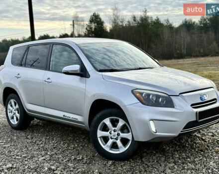 Сірий Тойота RAV4 EV, об'ємом двигуна 0 л та пробігом 149 тис. км за 11999 $, фото 3 на Automoto.ua