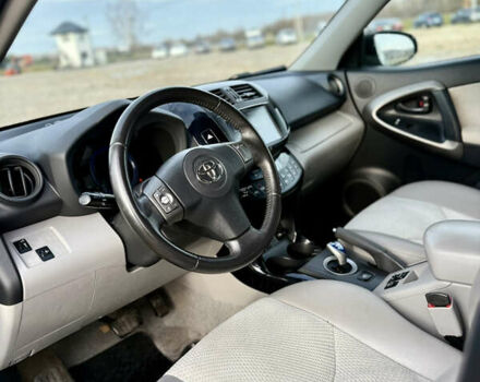 Сірий Тойота RAV4 EV, об'ємом двигуна 0 л та пробігом 149 тис. км за 11999 $, фото 14 на Automoto.ua