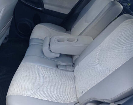 Серый Тойота RAV4 EV, объемом двигателя 0 л и пробегом 185 тыс. км за 11500 $, фото 4 на Automoto.ua