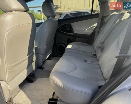 Тойота RAV4 EV 2013 в Киеве на Automoto.ua Серый Тойота RAV4 EV, объемом двигателя 0 л и пробегом 97 тыс. км за 11900 $, фото 23 на Automoto.ua