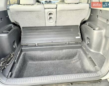 Сірий Тойота RAV4 EV, об'ємом двигуна 0 л та пробігом 149 тис. км за 11999 $, фото 25 на Automoto.ua