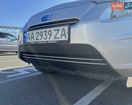 Тойота RAV4 EV 2013 в Киеве на Automoto.ua Серый Тойота RAV4 EV, объемом двигателя 0 л и пробегом 97 тыс. км за 11900 $, фото 22 на Automoto.ua