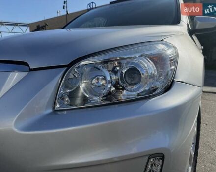 Тойота RAV4 EV 2013 в Киеве на Automoto.ua Серый Тойота RAV4 EV, объемом двигателя 0 л и пробегом 97 тыс. км за 11900 $, фото 9 на Automoto.ua