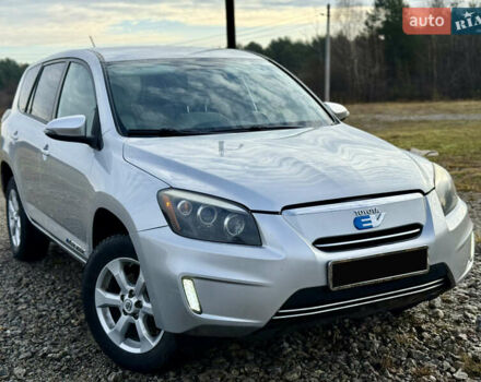 Сірий Тойота RAV4 EV, об'ємом двигуна 0 л та пробігом 149 тис. км за 11999 $, фото 1 на Automoto.ua