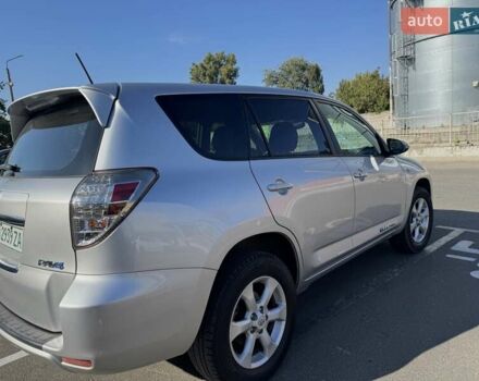 Тойота RAV4 EV 2013 в Киеве на Automoto.ua Серый Тойота RAV4 EV, объемом двигателя 0 л и пробегом 97 тыс. км за 11900 $, фото 3 на Automoto.ua