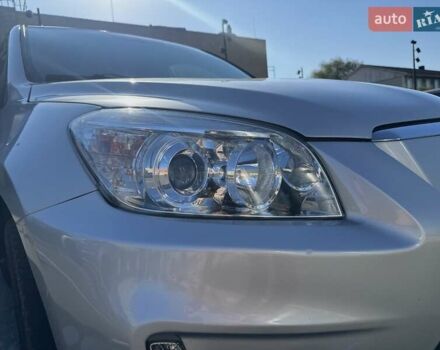 Тойота RAV4 EV 2013 в Киеве на Automoto.ua Серый Тойота RAV4 EV, объемом двигателя 0 л и пробегом 97 тыс. км за 11900 $, фото 10 на Automoto.ua