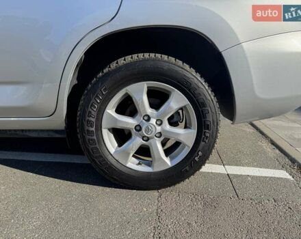 Тойота RAV4 EV 2013 в Киеве на Automoto.ua Серый Тойота RAV4 EV, объемом двигателя 0 л и пробегом 97 тыс. км за 11900 $, фото 18 на Automoto.ua