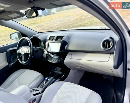 Сірий Тойота RAV4 EV, об'ємом двигуна 0 л та пробігом 149 тис. км за 11999 $, фото 29 на Automoto.ua