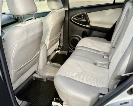 Сірий Тойота RAV4 EV, об'ємом двигуна 0 л та пробігом 149 тис. км за 11999 $, фото 19 на Automoto.ua