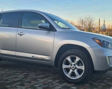 Серый Тойота RAV4 EV, объемом двигателя 0 л и пробегом 130 тыс. км за 8950 $, фото 38 на Automoto.ua