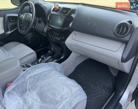 Сірий Тойота RAV4 EV, об'ємом двигуна 0 л та пробігом 119 тис. км за 11900 $, фото 18 на Automoto.ua