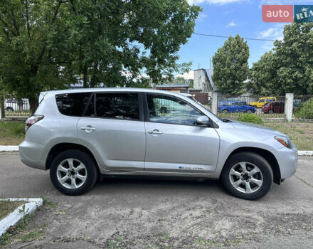 Сірий Тойота RAV4 EV, об'ємом двигуна 0 л та пробігом 195 тис. км за 9000 $, фото 3 на Automoto.ua