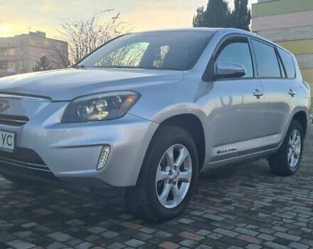Серый Тойота RAV4 EV, объемом двигателя 0 л и пробегом 130 тыс. км за 8950 $, фото 27 на Automoto.ua