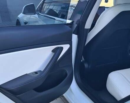 Серый Тойота RAV4 EV, объемом двигателя 0 л и пробегом 130 тыс. км за 8950 $, фото 17 на Automoto.ua