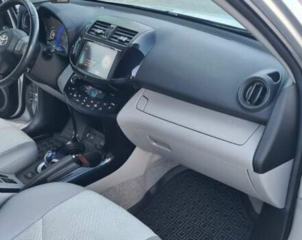 Тойота RAV4 EV 2014 в Нововолынск на Automoto.ua Серый Тойота RAV4 EV, объемом двигателя 0 л и пробегом 130 тыс. км за 9250 $, фото 33 на Automoto.ua