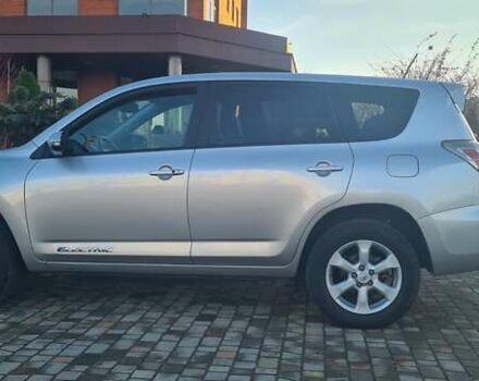 Серый Тойота RAV4 EV, объемом двигателя 0 л и пробегом 130 тыс. км за 8950 $, фото 37 на Automoto.ua