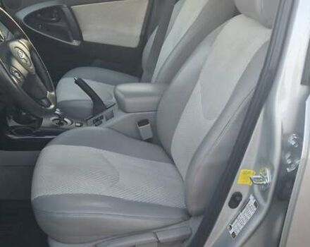 Серый Тойота RAV4 EV, объемом двигателя 0 л и пробегом 130 тыс. км за 8950 $, фото 42 на Automoto.ua