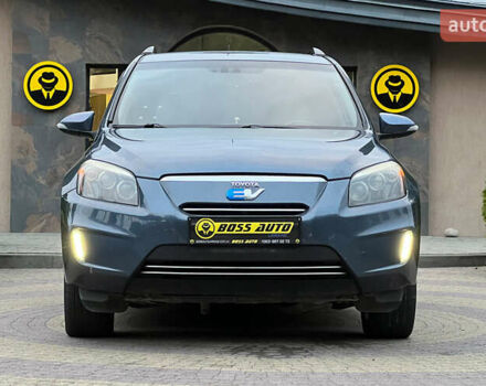 Тойота RAV4 EV 2013 в Львове на Automoto.ua Синий Тойота RAV4 EV, объемом двигателя 0 л и пробегом 230 тыс. км за 8999 $, фото 1 на Automoto.ua