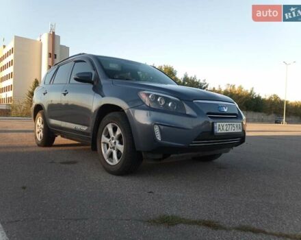 Тойота RAV4 EV 2013 в Харькове на Automoto.ua Синий Тойота RAV4 EV, объемом двигателя 0 л и пробегом 195 тыс. км за 9999 $, фото 7 на Automoto.ua