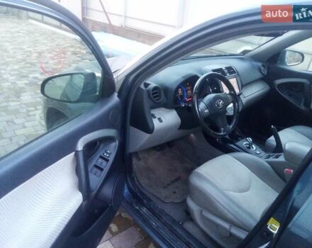 Синій Тойота RAV4 EV, об'ємом двигуна 0 л та пробігом 161 тис. км за 8999 $, фото 5 на Automoto.ua