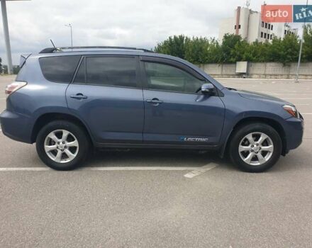 Тойота RAV4 EV 2013 в Харькове на Automoto.ua Синий Тойота RAV4 EV, объемом двигателя 0 л и пробегом 195 тыс. км за 9999 $, фото 5 на Automoto.ua