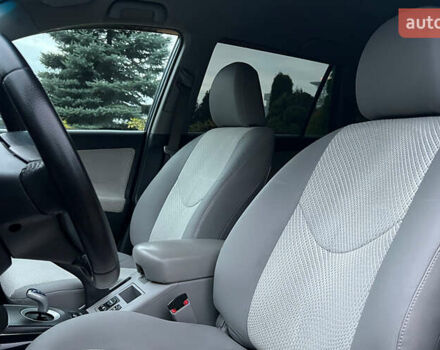 Тойота RAV4 EV 2013 в Львове на Automoto.ua Синий Тойота RAV4 EV, объемом двигателя 0 л и пробегом 230 тыс. км за 8999 $, фото 8 на Automoto.ua