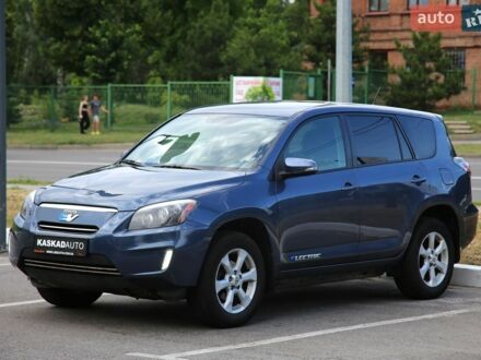 Синий Тойота RAV4 EV, объемом двигателя 0 л и пробегом 125 тыс. км за 10500 $, фото 1 на Automoto.ua