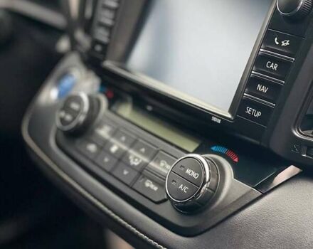 Білий Тойота RAV4 PHEV, об'ємом двигуна 2.49 л та пробігом 70 тис. км за 22700 $, фото 13 на Automoto.ua