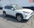 Белый Тойота RAV4 PHEV, объемом двигателя 2.49 л и пробегом 123 тыс. км за 9500 $, фото 1 на Automoto.ua